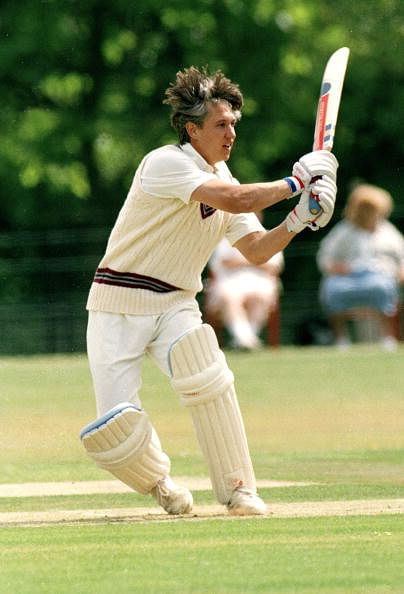 Gary Lineker playing cricket